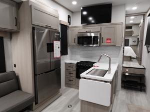Momentum G-Class 325G Photo