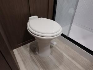 Cougar Half-Ton 26RES Photo