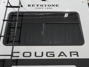 Cougar Half-Ton 26RES Photo
