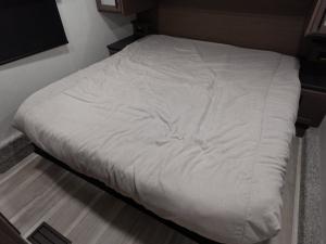 Cougar Half-Ton 26RES Photo