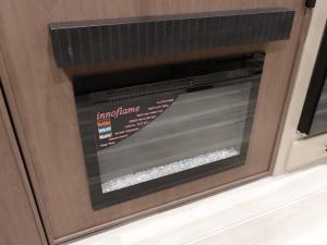 Cougar Half-Ton 26RES Photo