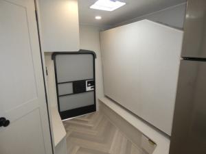 Cross Trail XL 22XG Ford E-350 Photo