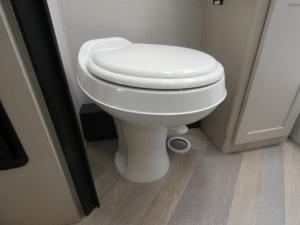 Cross Trail XL 22XG Ford E-350 Photo