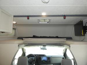 Cross Trail XL 22XG Ford E-350 Photo