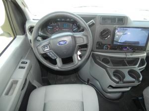 Cross Trail XL 22XG Ford E-350 Photo