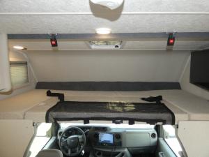 Cross Trail XL 22XG Ford E-350 Photo