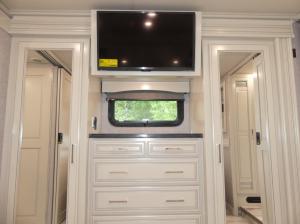 Discovery LXE 40M Photo