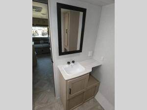 Wildwood X-Lite 24RLXLX Photo