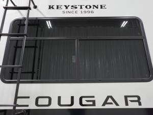 Cougar Half-Ton 26RES Photo