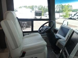 Anthem 44V Photo