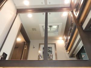 Anthem 44V Photo