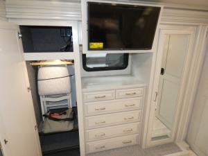 Discovery LXE 40M Photo