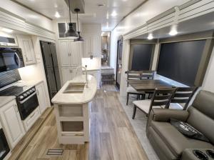 Cougar 290RLS Photo