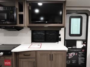 Transcend 245RLT Photo