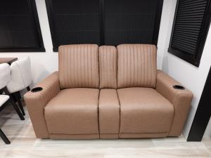 Salem Hemisphere 308RL Photo