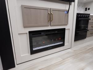 Salem Hemisphere 308RL Photo