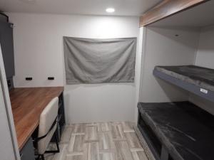 Tracer 32DSB Photo