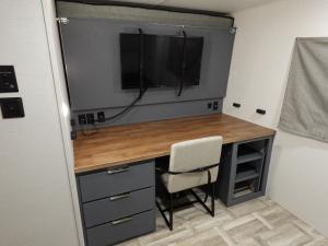 Tracer 32DSB Photo