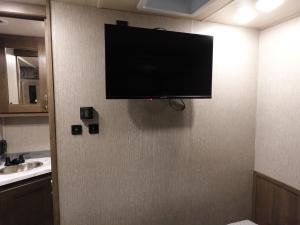 Viper 25V Photo