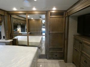 Allegro Bay 38 CB Photo