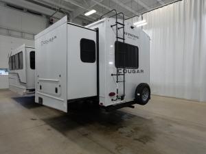 Cougar Half-Ton 25FKD Photo