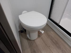 Reflection 100 Series 28RL Photo