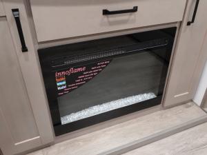 Reflection 100 Series 28RL Photo