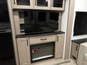 Reflection 100 Series 28RL Photo