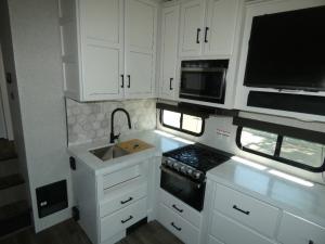 Eagle HT 25RUC Photo