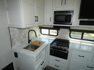 Eagle HT 25RUC Photo