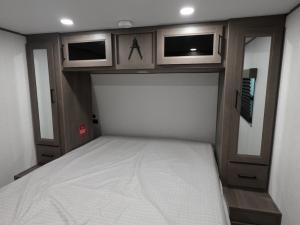 Transcend 325BHT Photo