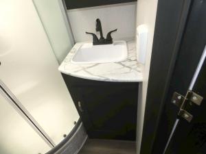 Freedom Express Ultra Lite 192RBS Photo