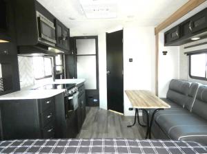 Freedom Express Ultra Lite 192RBS Photo