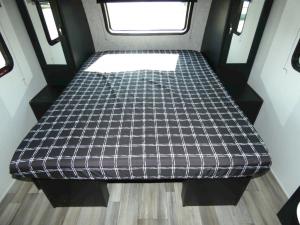 Freedom Express Ultra Lite 192RBS Photo