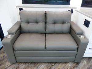 Accolade 37M Photo