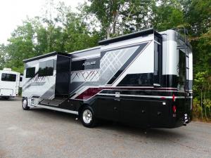 Accolade 37M Photo