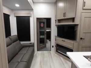 Momentum G-Class 320G Photo