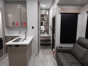 Momentum G-Class 320G Photo
