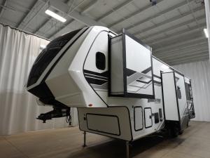 Momentum G-Class 320G Photo