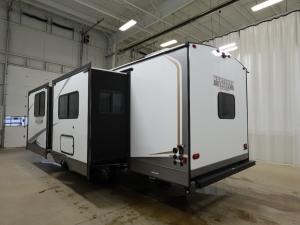 Northern Spirit Ultra Lite 2565FK Photo