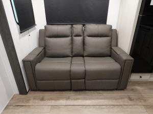 Northern Spirit Ultra Lite 2565FK Photo