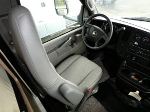 Freelander 27QB Chevy 3500 Photo