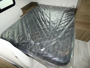Freelander 27QB Chevy 3500 Photo