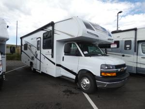 Freelander 27QB Chevy 3500 Photo