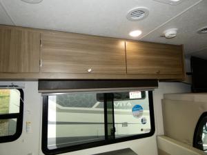 Freelander 27QB Chevy 3500 Photo
