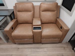 Model Z Air 310 Photo