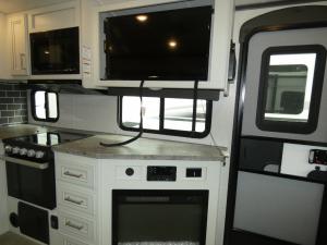 Cougar Half-Ton 25RDS Photo
