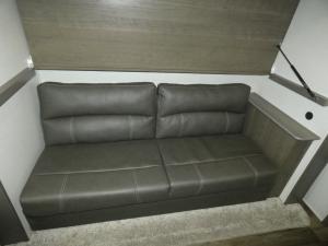 Cougar Half-Ton 34TSB Photo