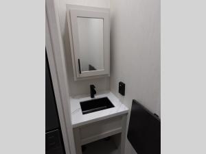 Sanibel 38LAUNDRY Photo