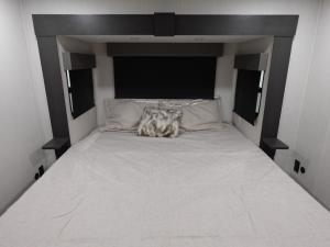 Sanibel 38LAUNDRY Photo